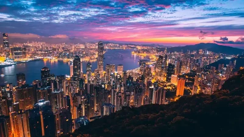 هونغ كونغ تتوقع نموا اقتصاديا يصل إلى 4% بدعم صادرات الذكاء الاصطناعي